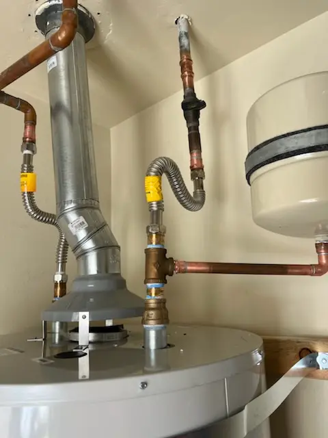 Water heater installation and plumbing repair in Chain Lake